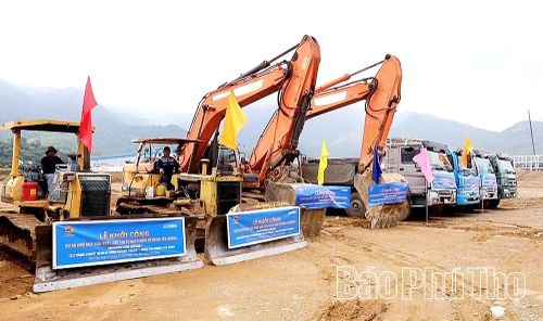 Lễ khởi công xây dựng Dự án nhà máy sản xuất chế tạo vi mạch điện tử Meiko có tổng mức đầu tư 500 triệu USD tại KCN Yên Quang xã Thịnh Minh.