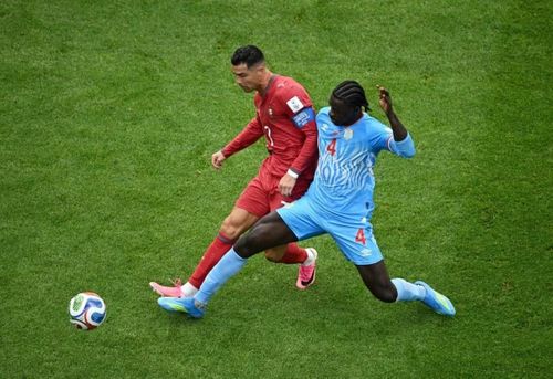 Thi đấu trọn vẹn trận đấu nhưng Ronaldo không để lại dấu ấn nào. Ảnh: Reuters