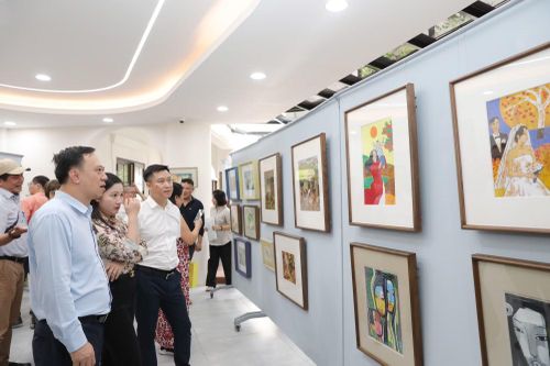 Không gian trưng bày các tác phẩm