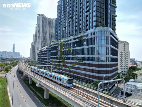Sau hơn một năm vận hành từ ngày 22/12/2024, tuyến Metro số 1 (Bến Thành - Suối Tiên) đã phục vụ hơn 30,35 triệu lượt hành khách.