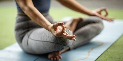 Yoga là phương pháp mang lại hiệu quả cao nhất và lâu dài nhất trong việc giảm lo âu và trầm cảm.