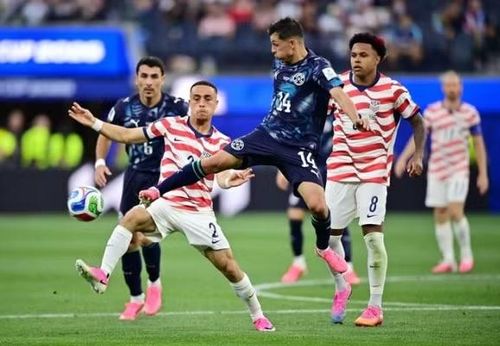 Trang Squawka Football Meister (AI) dự đoán Mỹ thắng Australia 2-0.
