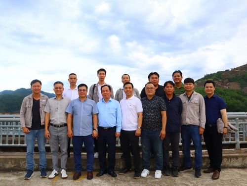 Chuyến khảo sát là bước khởi đầu quan trọng để hai bên tiếp tục nghiên cứu, đánh giá tính khả thi của dự án điện mặt trời nổi tại lòng hồ của Thủy điện Đakđrinh.