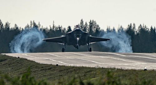 Tiêm kích F-35 cất cánh tại Phần Lan. Ảnh: USAF