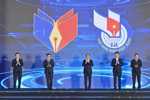 Các đại biểu tại buổi lễ. Ảnh: Đ.X