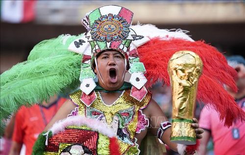 Cổ động viên đội tuyển Mexico. Ảnh: THX/TTXVN