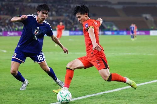 Truyền thông và người hâm mộ bóng đá Trung Quốc nuôi hy vọng có ngày tuyển Trung Quốc vượt qua được tuyển Nhật Bản. Ảnh: Sina.