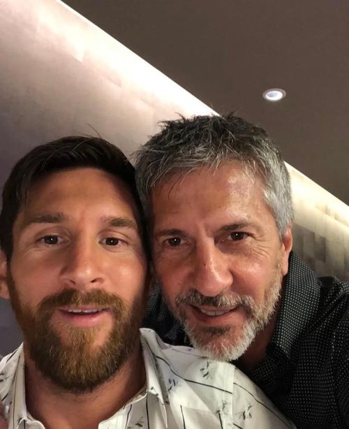 Messi và bố. Ảnh: Instagram nhân vật