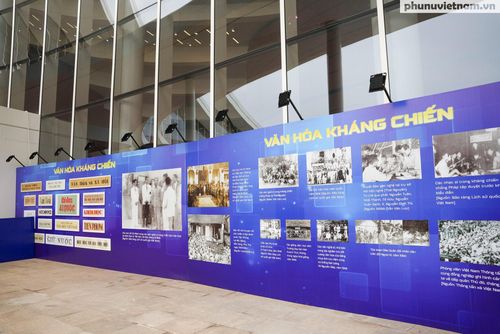 Một trong những điểm nhấn của Hội Báo năm nay là không gian trưng bày chuyên đề ngoài trời "Báo chí và dòng chảy văn hóa Việt Nam" do Bảo tàng Báo chí Việt Nam thực hiện. Với chiều dài gần 150 mét, khu trưng bày giới thiệu khoảng 1.000 hình ảnh, tư liệu, bài báo, bìa báo và tranh cổ động, tái hiện hành trình hơn một thế kỷ phát triển của báo chí cách mạng Việt Nam từ những số báo đầu tiên đến nền báo chí đa nền tảng hiện nay.
