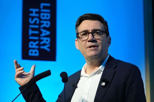 Thị trưởng Greater Manchester, Andy Burnham vừa giành chiến thắng áp đảo trong cuộc bầu cử bổ sung tại khu vực Makerfield. Ảnh: The Independent.