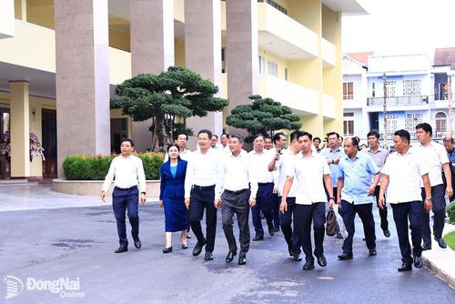 Thủ tướng Chính phủ Lê Minh Hưng đến thăm và làm việc tại Đồng Nai.