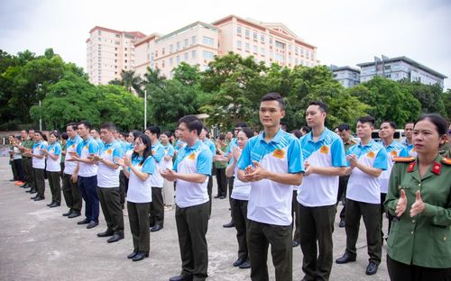 Giải thu hút đông đảo cán bộ chiến sĩ tham gia.