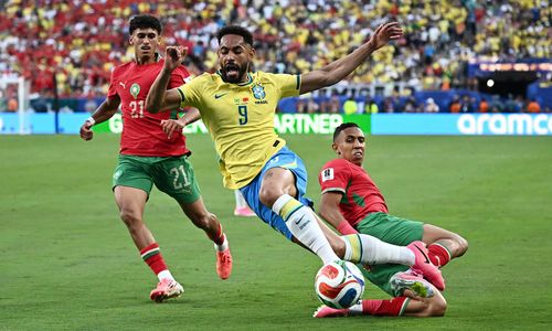 Brazil không được phép tiếp tục đánh rơi điểm ở trận đấu với Haiti. (Ảnh: Reuters)
