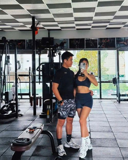 Tường Vi và Hữu Đại quen biết nhau qua mạng xã hội vào tháng 9/2024.