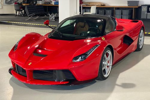 Những mẫu siêu xe biểu tượng như Ferrari LaFerrari thường không được bán rộng rãi mà chỉ dành cho một nhóm khách hàng được hãng lựa chọn, với những quy tắc xếp hạng đặc biệt mà thương hiệu này giữ kín.
