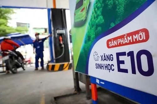 Sau hơn 2 tuần thực hiện chuyển đổi hoàn toàn sang dùng xăng sinh học E5 và E10, trong đó E10RON95 thay thế xăng khoáng RON95, thị trường vận hành ổn định, không gián đoạn, không thiếu xăng