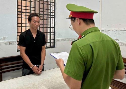 Công an P. Hòa Cường bắt tạm giam đối tượng Nhân.