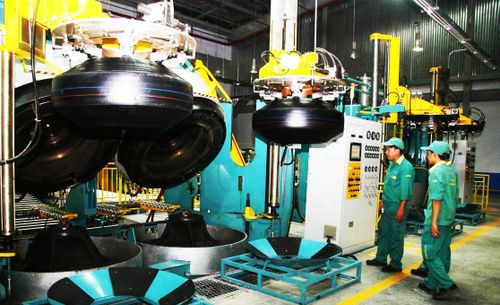 Công ty CP Cao su Đà Nẵng sản xuất các sản phẩm lốp ô-tô xuất khẩu sang thị trường Mỹ và Brazil.