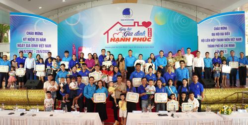  Các gia đình được tuyên dương tại chương trình 