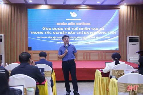 Hội viên Hội Nhà báo tỉnh tham gia chương trình tập huấn ứng dụng trí tuệ nhân tạo trong tác nghiệp báo chí đa phương tiện.