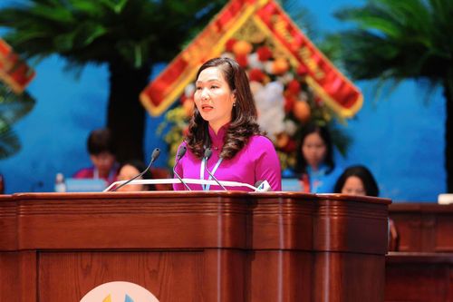 Bà Nguyễn Thị Hạnh, Trưởng ban Tuyên giáo và Dân vận Tỉnh ủy Quảng Ninh cho rằng, cần tăng cường vai trò của cấp ủy, chính quyền địa phương trong chỉ đạo, phối hợp thực hiện cuộc vận động.