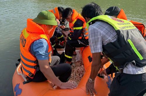 Trước đó, tại xã Phúc Thọ Lâm Hà cũng đã xảy ra đuối nước làm 3 người tử vong, trong đó có 2 cha con.