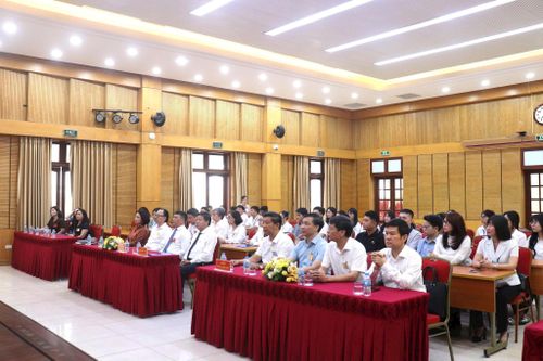 Quang cảnh lễ khai mạc. Ảnh: Hiền Chi