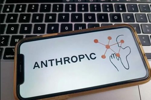 Dù Anthropic hiện chưa đưa ra bình luận chính thức, vụ kiện với giá trị tranh chấp vượt 5 triệu USD được xem là phép thử lớn đối với toàn ngành AI trả phí, nơi người dùng ngày càng đòi hỏi sự minh bạch về quyền lợi, hạn mức sử dụng và giá trị thực nhận tương xứng với số tiền họ bỏ ra.Bỏ 200 USD/tháng vẫn hết quota, Anthropic bị kiện tập thể.