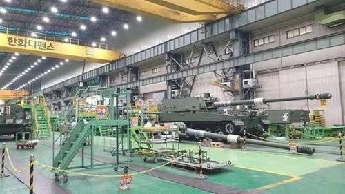 Sản xuất pháo tự hành K9 Thunder 155mm.
