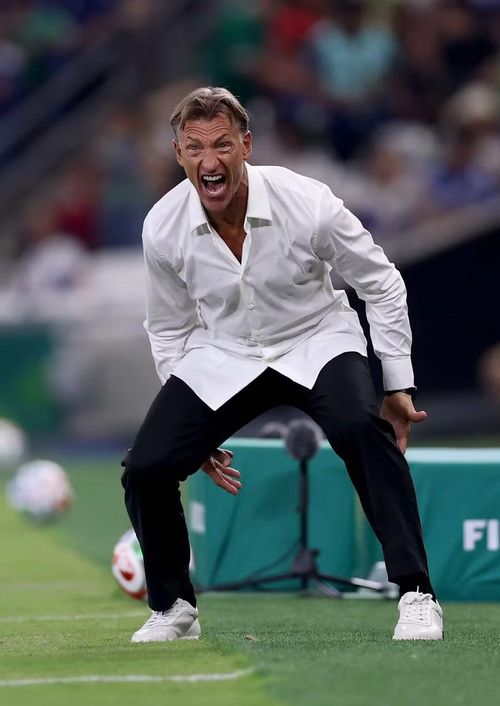 Khởi đầu thảm hại của tân HLV Herve Renard tại Tunisia.