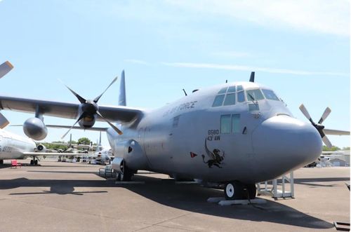 Một chiếc C-130 Hercules được trưng bày ở bảo tàng Mỹ. Ảnh: Business Insider.