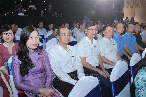 Đại biểu tham dự lễ bế mạc. Ảnh: Minh Quyết/TTXVN