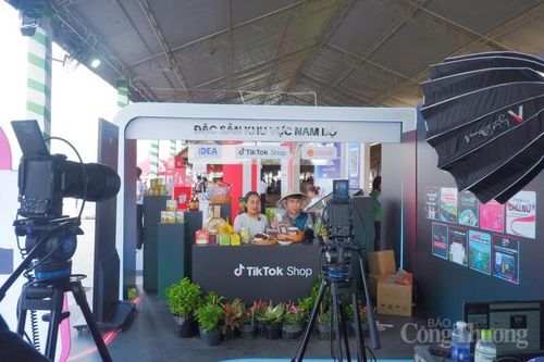 Số lượng người bán trên các sàn thương mại điện tử, mạng xã hội và nền tảng livestream ngày càng tăng.