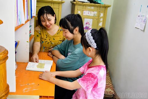 Con cháu dòng họ Sa tích cực học tập, rèn luyện, tu dưỡng đạo đức dưới sự định hướng của gia đình, dòng họ.