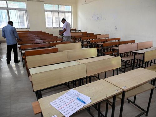Cơ quan Khảo thí Quốc gia Ấn Độ cũng triển khai khoảng 6.700 quan sát viên trực tiếp tại các điểm thi. Ảnh: ANI