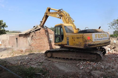 Phân quyền để cấp xã quản lý cho thuê đất công sẽ giảm tình trạng vi phạm đất đai và trật tự xây dựng. Ảnh: Thành Doãn