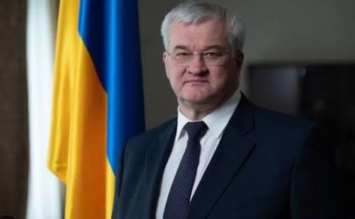 Ông Kyrylo Budanov, chánh văn phòng của Tổng thống Zelensky, cùng Ngoại trưởng Andrii Sybiha cũng tuyên bố từ bỏ những phần thưởng do Ba Lan trao tặng.