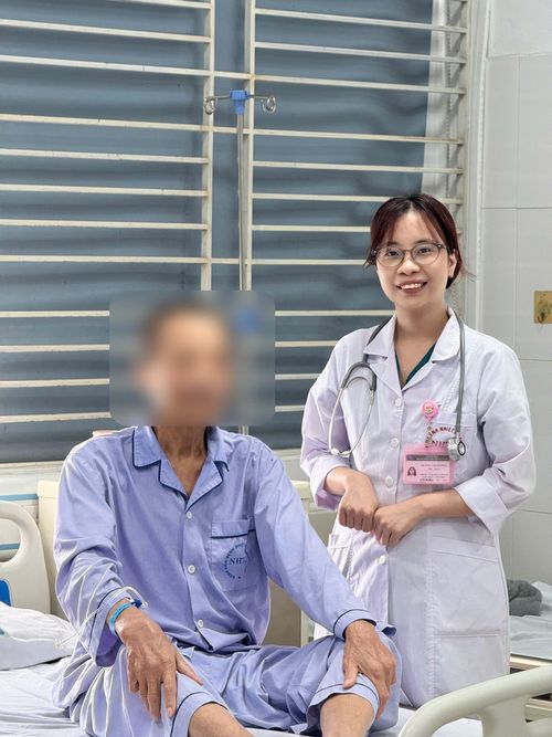  Sau một thời gian điều trị, người đàn ông ghi nhận chuyển biến đáng chú ý. 