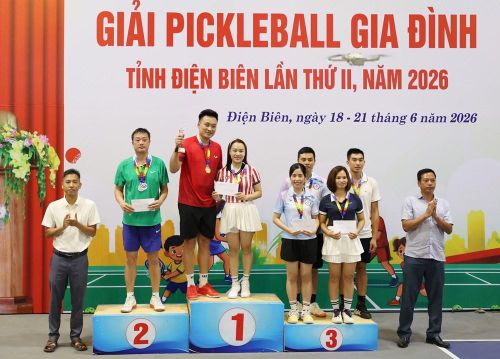 Ban tổ chức đã trao 39 giải thưởng cho các VĐV đạt thành tích xuất sắc ở các nội dung thi đấu