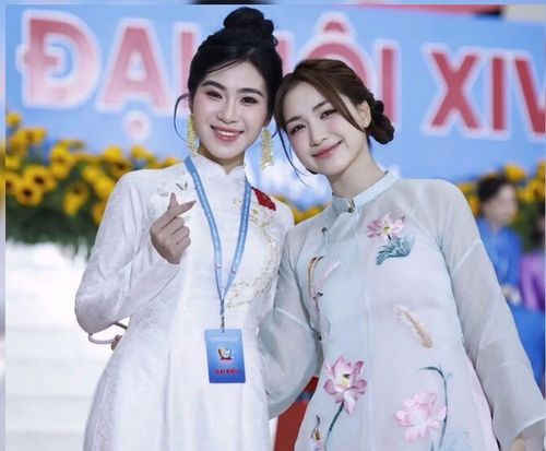 Concert Thanh Xuân dành không gian cho nhiều nghệ sĩ trẻ triển vọng và các Gương mặt trẻ Việt Nam tiêu biểu như Hòa Minzy, Hà Myo.