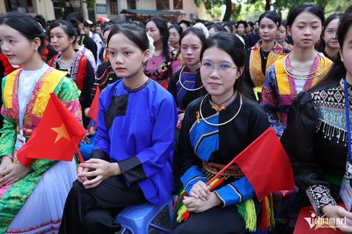 Thái Nguyên luôn chú trọng xây dựng môi trường học tập thuận lợi, khuyến khích tinh thần hiếu học và khát vọng lập thân, lập nghiệp của thế hệ trẻ người dân tộc thiểu số - Ảnh: Lê Anh Dũng