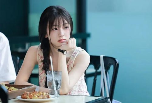 Tạo hình thanh xuân của Châu Kha Vũ và Bao Thượng Ân trong Xích Hạ không gánh nổi kịch bản bị chỉ trích là xa rời thực tế. Ảnh: Weibo