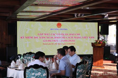 Quang cảnh buổi gặp mặt báo chí tại TP. Hồ Chí Minh