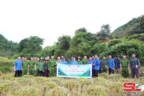Ra quân Chiến dịch Hành quân xanh năm 2026 tại bản Dầu, phường Chiềng Cơi.