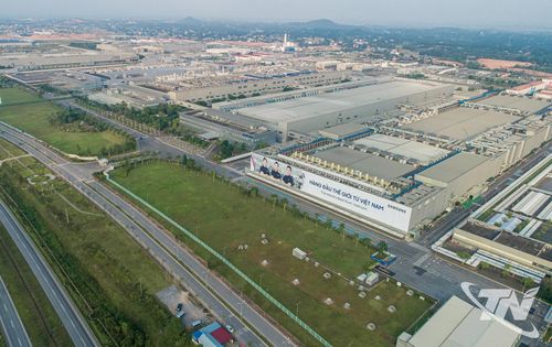 Thái Nguyên đang đẩy mạnh đầu tư hạ tầng các khu, cụm công nghiệp, đồng thời hoàn thiện cơ chế, chính sách để thu hút các nhà đầu tư lớn, công nghệ cao, tạo động lực quan trọng thực hiện mục tiêu tăng trưởng 2 con số.