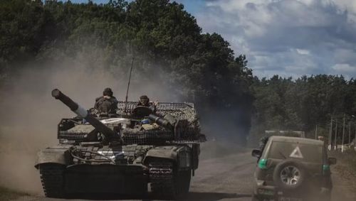 Belarus là đồng minh thân cận của Nga và phần lớn đứng ngoài cuộc xung đột kể từ năm 2022. Minsk nhiều lần kêu gọi Moscow và Kiev đối thoại nhằm tìm kiếm giải pháp hòa bình.