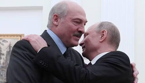 Đầu tuần này, Tổng thống Lukashenko tuyên bố những ai tìm cách kéo Belarus vào cuộc xung đột Ukraine "sẽ phải trả giá đắt". 