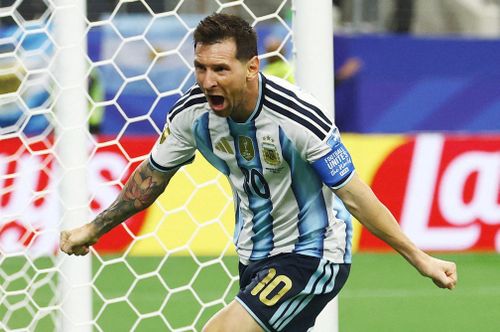 Messi nâng thành tích ghi bàn ở World Cup sau khi vượt qua khoảnh khắc đá hỏng phạt đền.