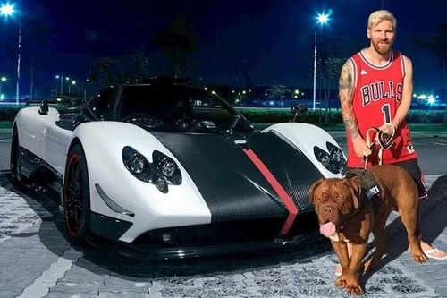 Pagani Zonda Tricolore là cái tên sáng giá thứ 2 trong bộ sưu tập xe của Messi. Tại thời điểm ra mắt, siêu phẩm có xuất xứ từ Ý này có giá lên tới 1,6 triệu USD (khoảng 37 tỷ đồng) và thuộc phiên bản sản xuất giới hạn Tricolore. Xe sử dụng động cơ V12 7.3L hút khí tự nhiên, sản sinh công suất 678 mã lực và 789 Nm mô-men xoắn.