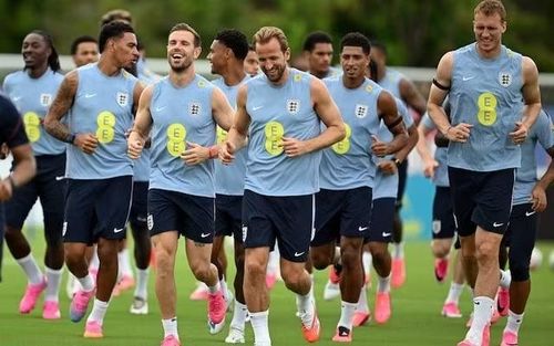 Trước Ghana, tuyển Anh cần giữ được cự ly hợp lý giữa các tuyến, hạn chế chuyền lỗi ở trung lộ. (Ảnh: Goal).